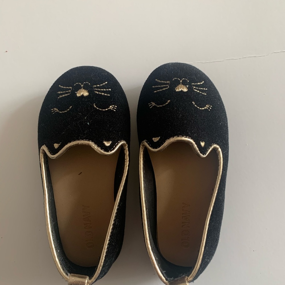 Kitty flats